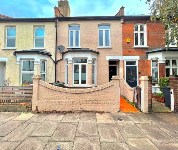 2 Bedroom Property To Rent In Queen Elizabeth Road, London, E17