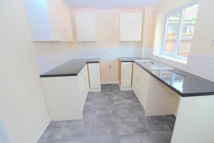 2 Bedroom End Of Terrace House To Rent In Pant Yr Helyg, Fforestfach, Swansea SA5