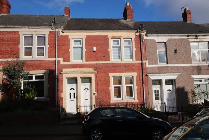 2 Bedroom Flat To Rent In Eastbourne Avenue, Gateshead, NE8