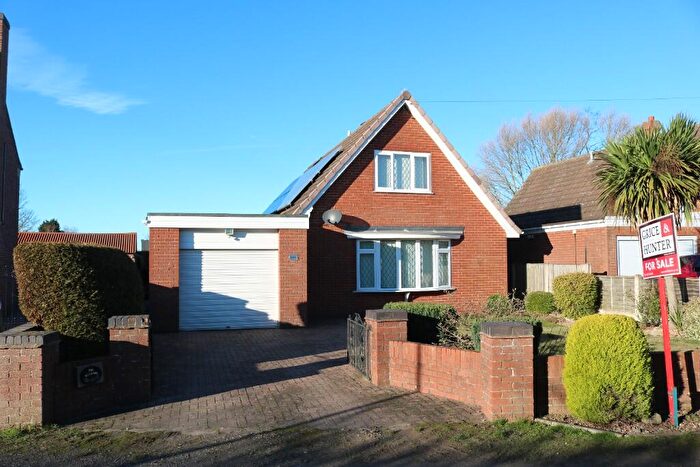 3 Bedroom Detached Bungalow For Sale In The WIllows, Thinholme Lane, Westwoodside, DN9