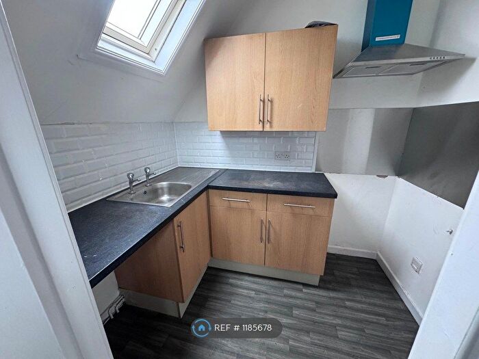 1 Bedroom Flat To Rent In New Ferry, Merseyside, CH62