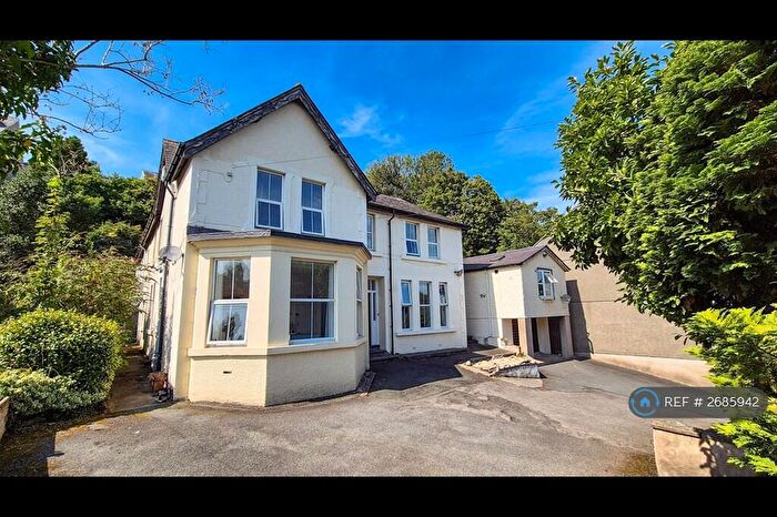 10 Bedroom Detached House To Rent In Gro, Bangor, LL57