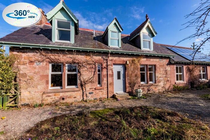 4 Bedroom Villa To Rent In Ness Farmhouse, Ness Road East, Fortrose, IV10