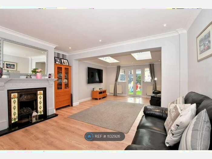 3 Bedroom End Of Terrace House To Rent In Richmond Road, Croydon, CR0