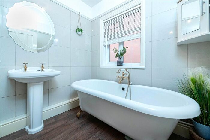 4 Bedroom Detached House For Sale In Victoria Avenue, Sleaford, Lincolnshire, NG34
