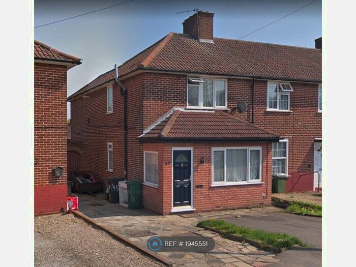 3 Bedroom End Of Terrace House To Rent In Framlingham Crescent, London, SE9