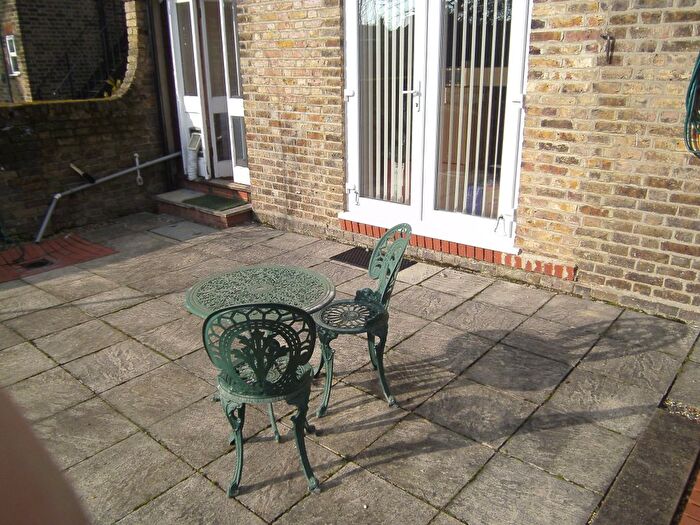 1 Bedroom Flat To Rent In Very Near Carlton Gardens Area, Ealing Broadway West Haven Green, W5