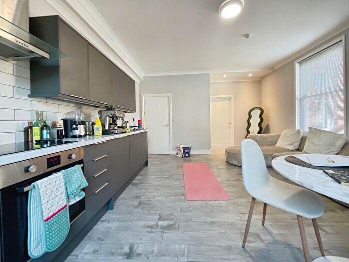 2 Bedroom Apartment To Rent In High Street, Lincoln, LN5