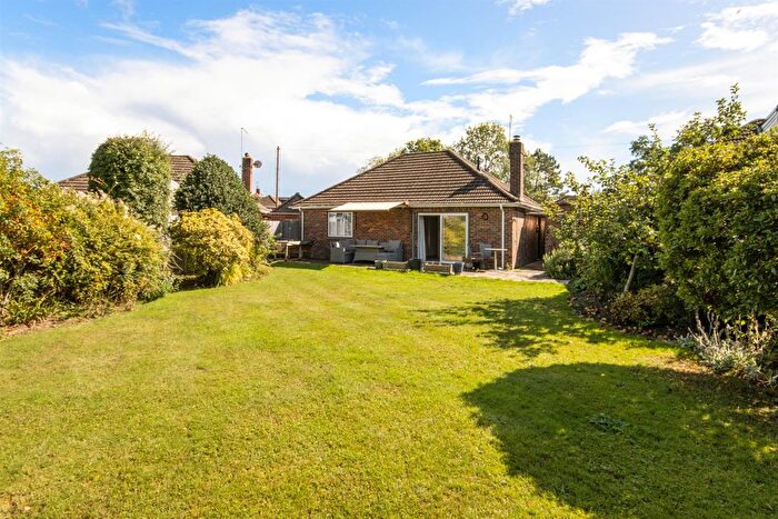 2 Bedroom Detached Bungalow For Sale In Brookmead, Hildenborough, Tonbridge, TN11