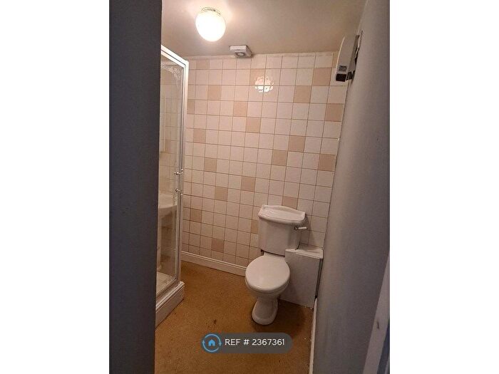 1 Bedroom Flat To Rent In North Street, Keighley, BD21