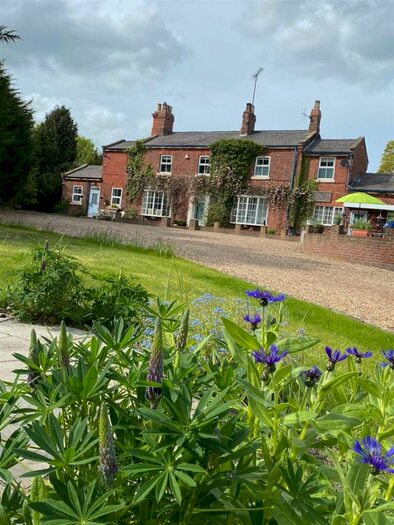 4 Bedroom Detached House For Sale In Malton Road, Cherry Burton, Beverley, HU17