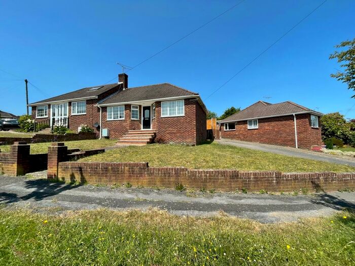 2 Bedroom Semi-Detached Bungalow To Rent In Hope Road, West End, Southampton, SO30
