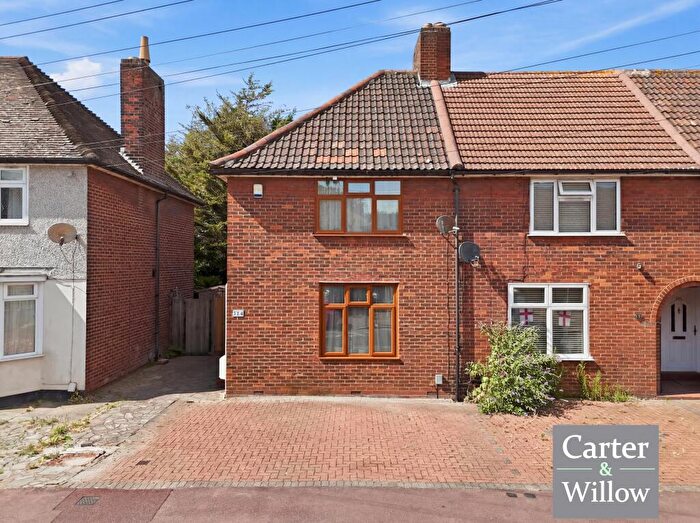 2 Bedroom End Of Terrace House To Rent In Stamford Road, Dagenham, RM9