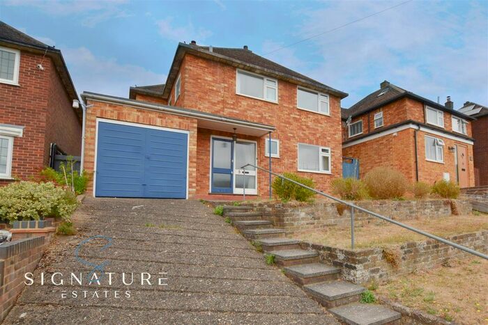 3 Bedroom Property For Sale In High Street, Bedmond, Abbots Langley, WD5