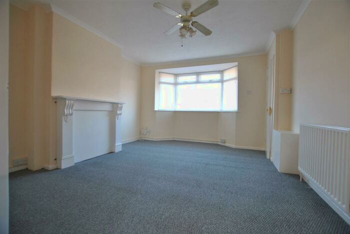 3 Bedroom Detached House To Rent In Mackie Road, Filton, Bristol, BS34