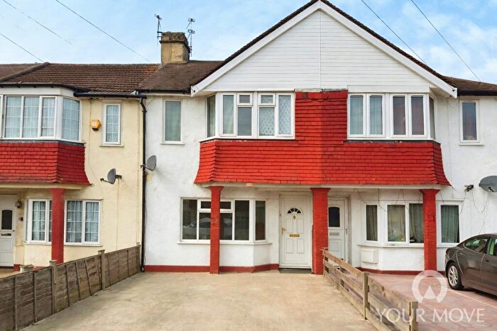 3 Bedroom Terraced House To Rent In Marina Drive, Northfleet, Gravesend, Kent, DA11