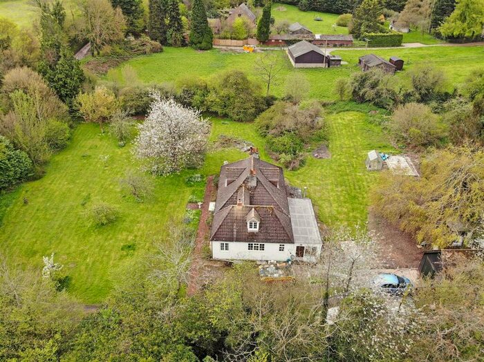 3 Bedroom Detached House For Sale In Great Buckland, Luddesdown, Gravesend, DA13