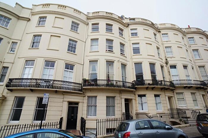 Studio To Rent In Brunswick Place, Hove, East Sussex, BN3