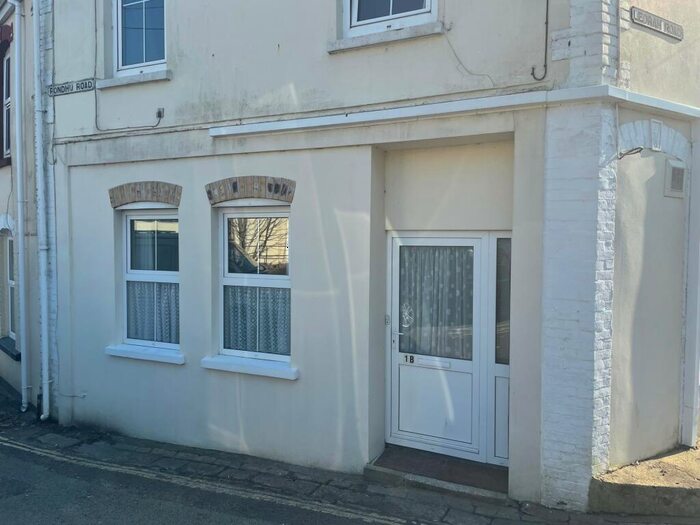 1 Bedroom Flat To Rent In St Austell, PL25