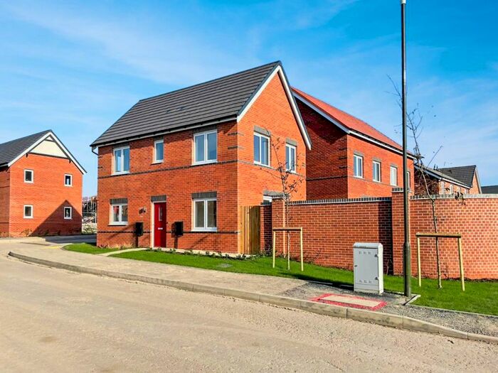 3 Bedroom Detached House To Rent In Beryl Close, Swadlincote, Derbyshire, DE11