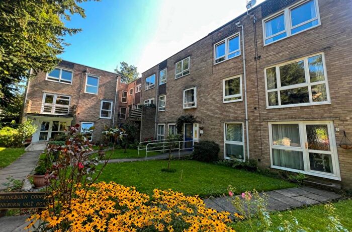 2 Bedroom Flat For Sale In Brinkburn Court, Brinkburn Vale Road, Dore., S17