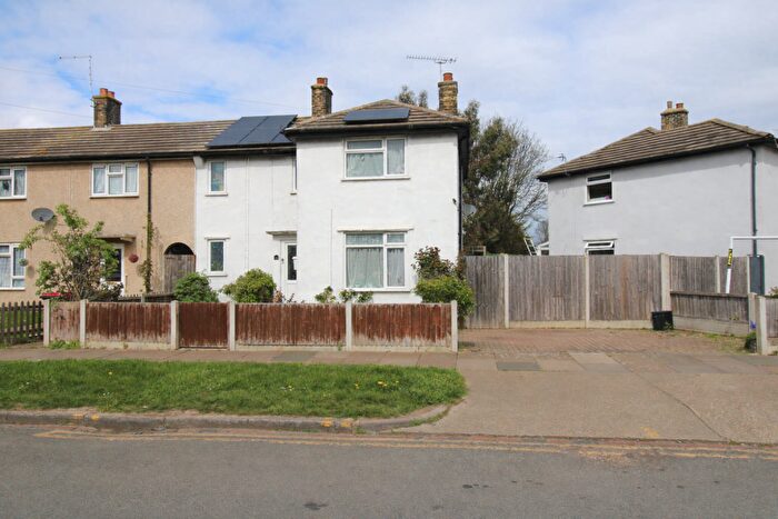 3 Bedroom Property For Sale In Browning Avenue, Southend-on-sea, SS2