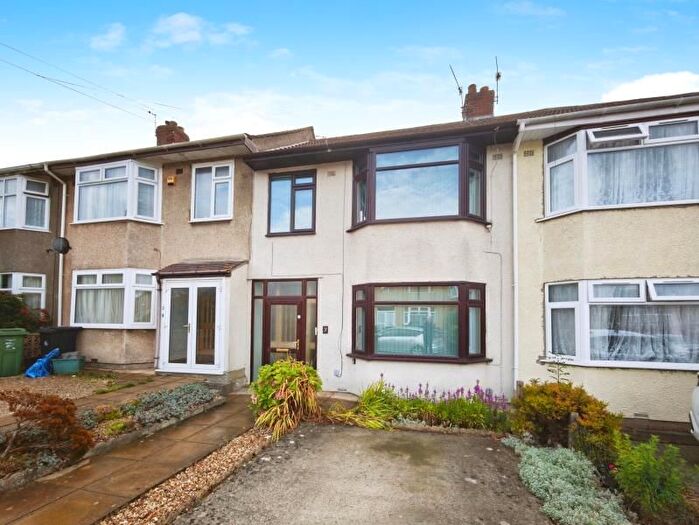 3 Bedroom Terraced House To Rent In Merrimans Road, Bristol, BS11