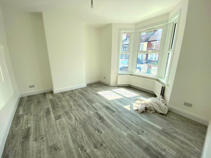 4 Bedroom Terraced House To Rent In Thorold Road, Ilford, IG1