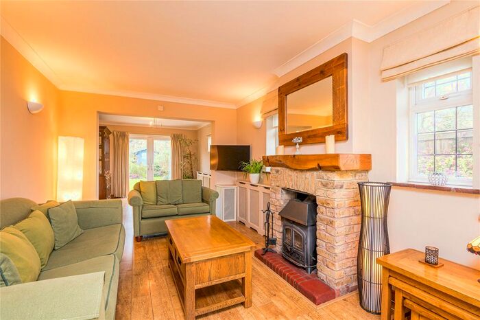 4 Bedroom Detached House For Sale In Sutton Road, Rochford, Essex, SS4