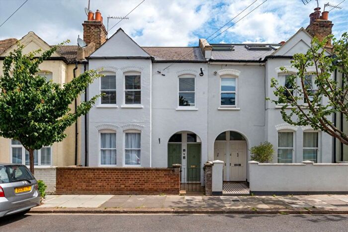 2 Bedroom Flat For Sale In Althea Street, Fulham, SW6