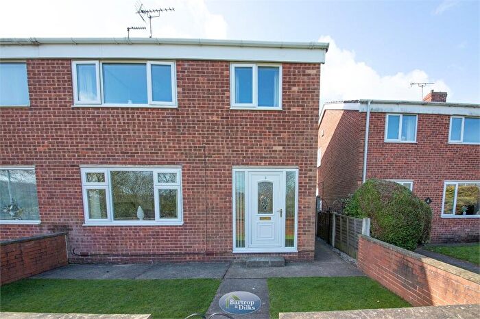 3 Bedroom Semi-Detached House To Rent In Lichfield Close, Worksop, S81