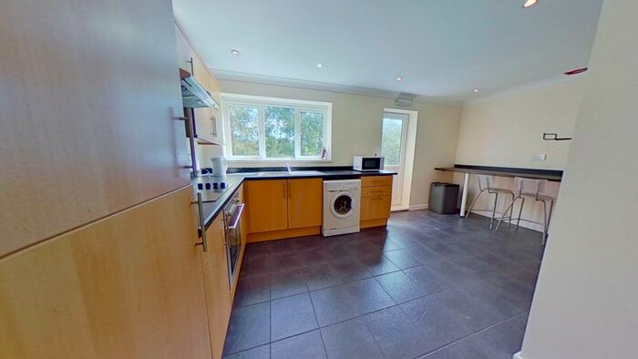 5 Bedroom Semi-Detached House To Rent In Llantwit Road, Treforest, Pontypridd, CF37