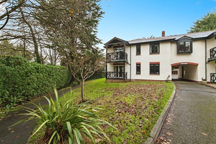 3 Bedroom Flat For Sale In The Laurels, Sidmouth, EX10