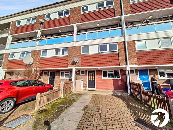 3 Bedroom Terraced House To Rent In Lamberhurst Close, Orpington, BR5