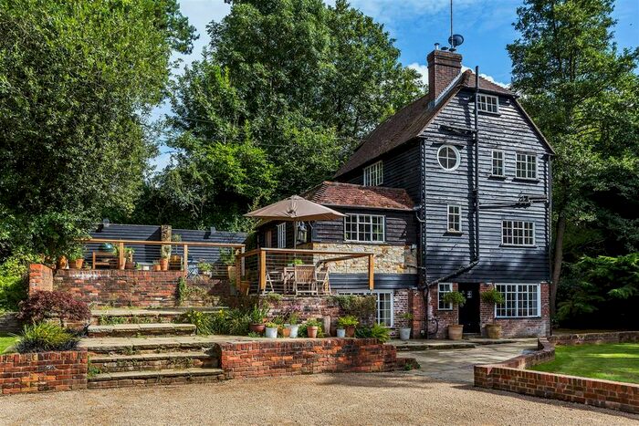 3 Bedroom Detached House For Sale In Uptons Mill Lane, Framfield, Uckfield, TN22
