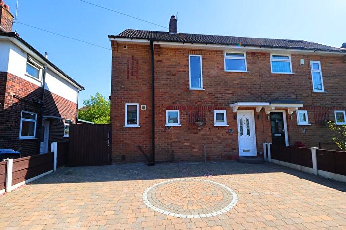 3 Bedroom Semi Detached House For Sale In Lincoln Avenue, Stretford, M32