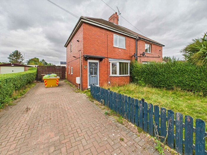 3 Bedroom Semi-Detached House To Rent In West End, Pollington, DN14