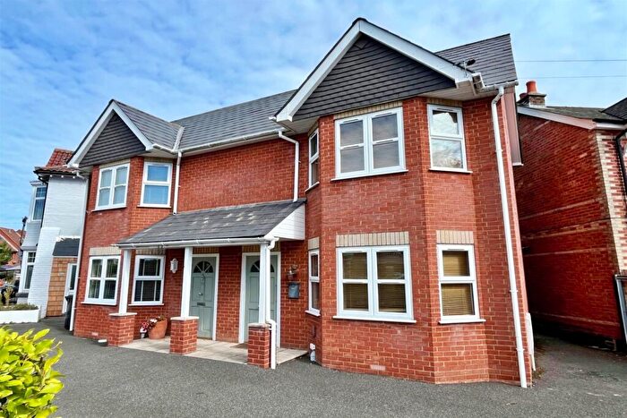 2 Bedroom Semi-Detached House To Rent In Lower Parkstone, BH14
