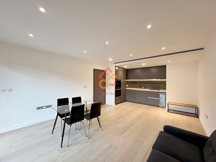 1 Bedroom Flat To Rent In Staniforth Court, Tierney Lane, London, W6