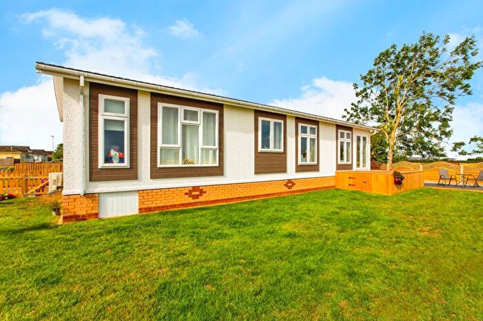 2 Bedroom Park Home For Sale In Two Bed Bespoke Omar Anniversary, Berry Green Park, Clopton, Kettering, Northamptonshire, NN14