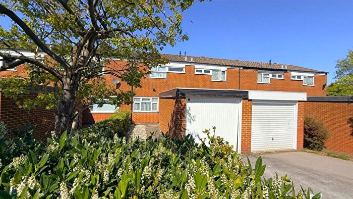 3 Bedroom House For Sale In Chip Close, Birmingham, B38