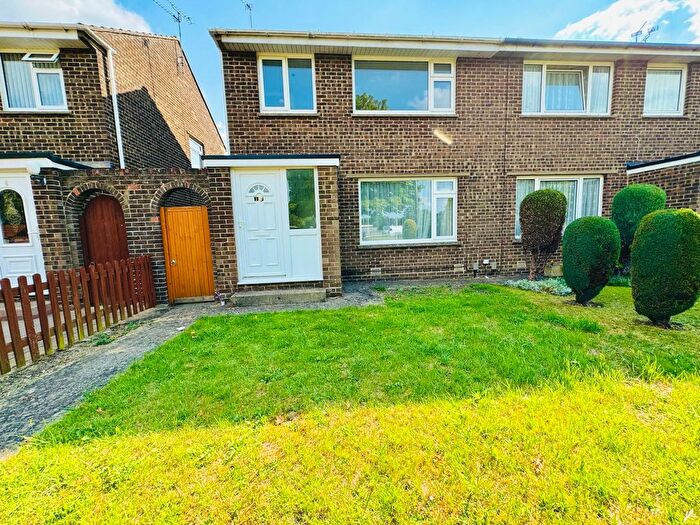 3 Bedroom Semi-Detached House To Rent In Purbeck Close, Swindon, SN3