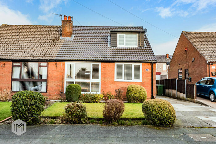 3 Bedroom Bungalow For Sale In Ulleswater Close, Little Lever, Bolton, Greater Manchester, BL3