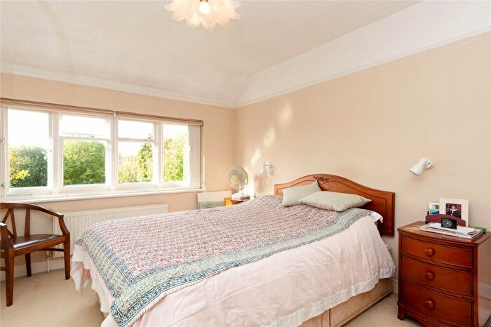 4 Bedroom Detached House For Sale In Beaumont Avenue, St. Albans, AL1