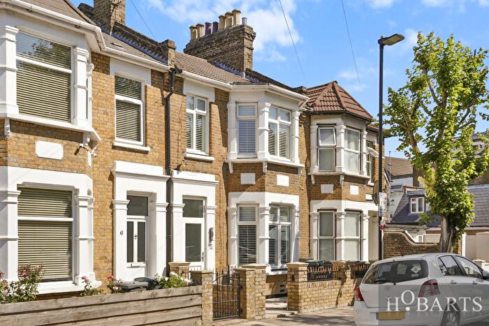 3 Bedroom Terraced House For Sale In Sidney Road, Bowes Park, N22