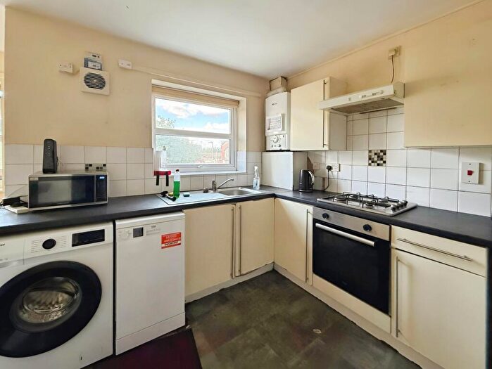 6 Bedroom House To Rent In Bridgelea Mews, Manchester, M20