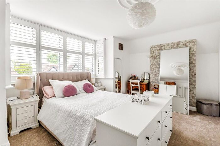 4 Bedroom Detached House For Sale In Oakdene Road, Great Bookham, KT23