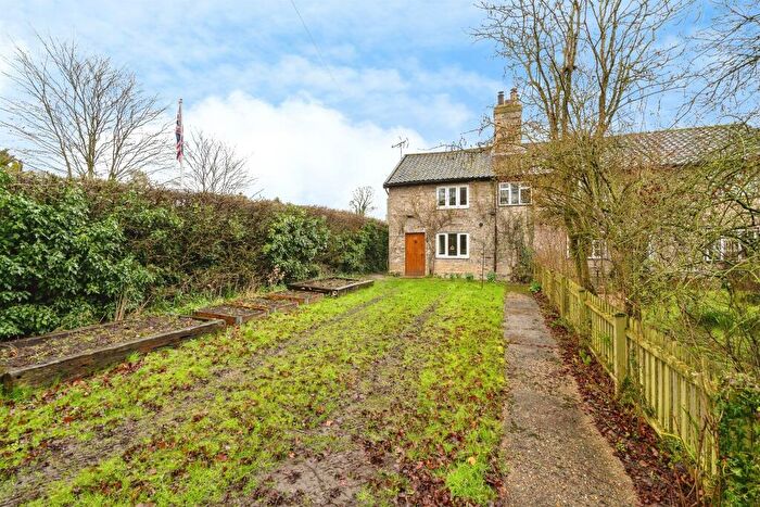 3 Bedroom Cottage For Sale In Back Street, Garboldisham, Diss, IP22
