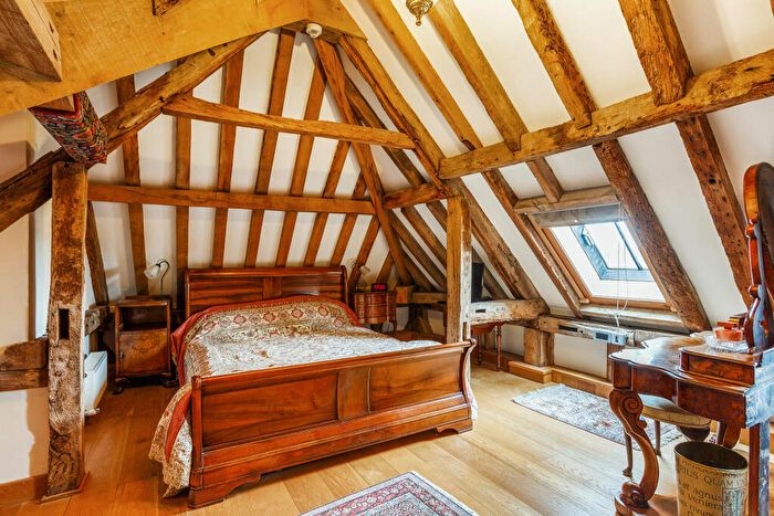 4 Bedroom Barn Conversion For Sale In West End Farm Barn, Mattingley, RG27