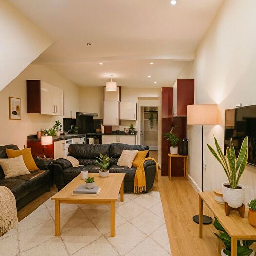 6 Bedroom House To Rent In Tiverton Road (D), Selly Oak, Birmingham, West Midlands, B29